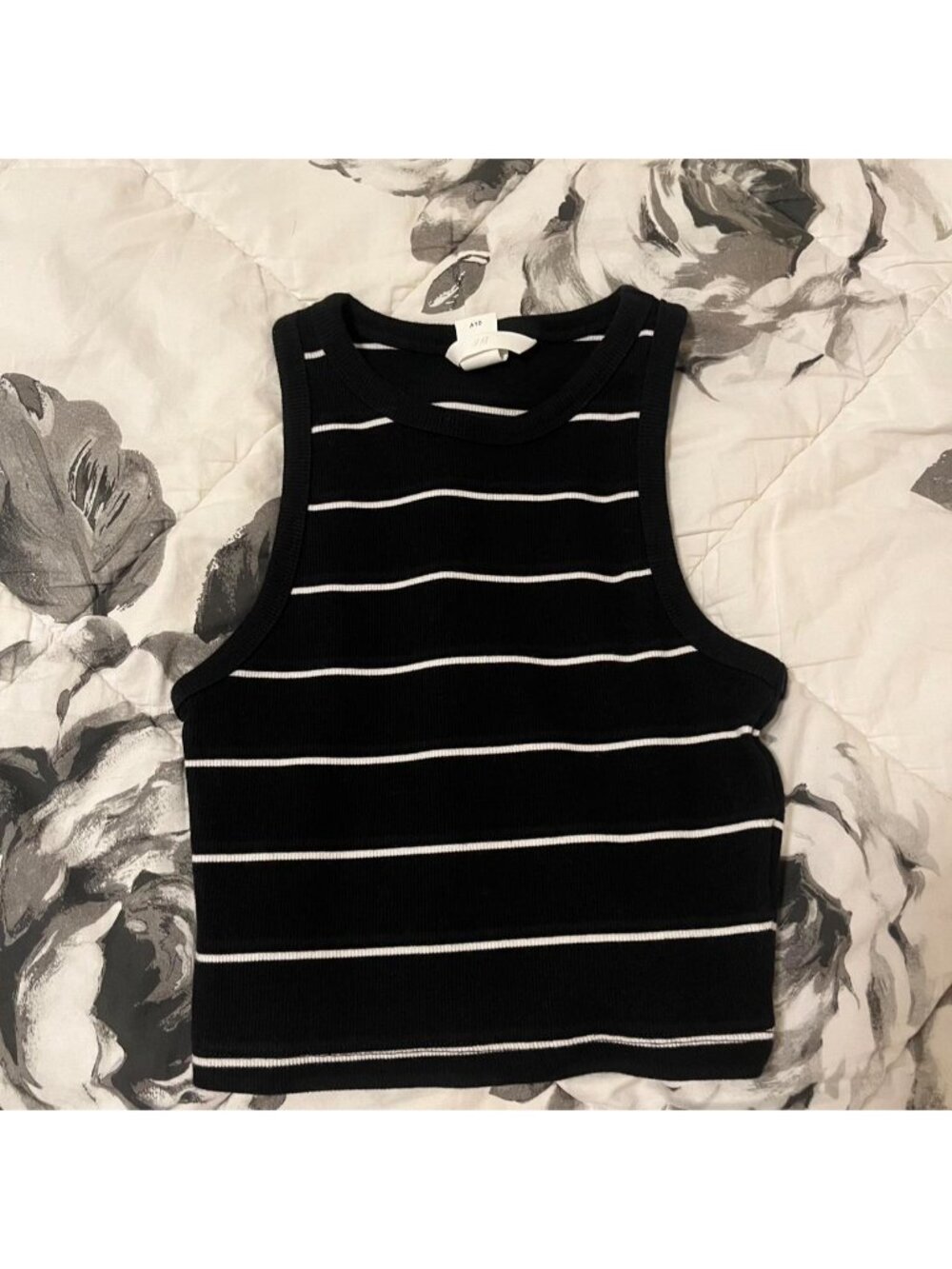 H&M BLACK WHITE STRIPE TANK SIZE SMALL